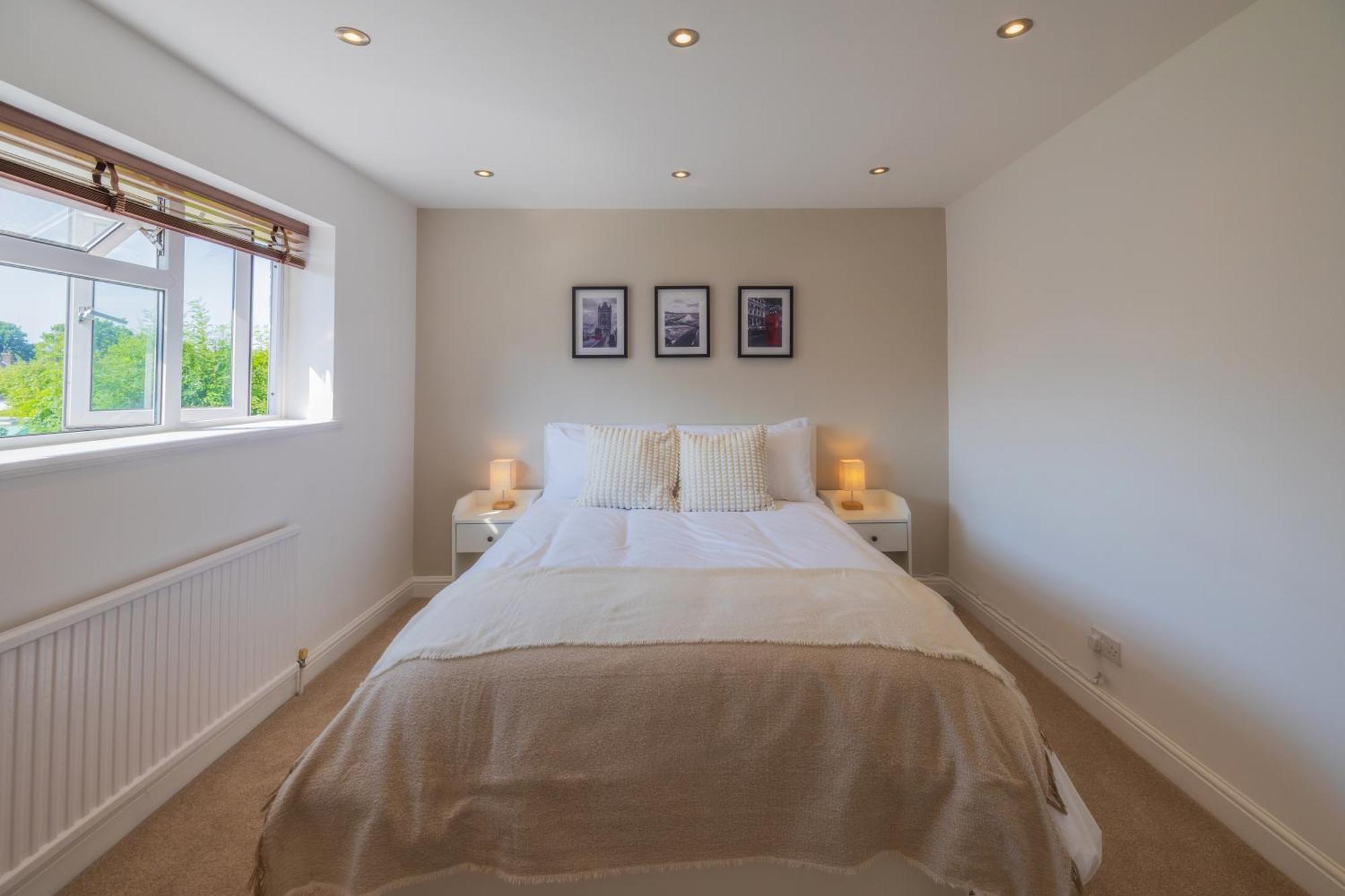 The Secret Garden - West Sussex Villa Crawley  Eksteriør billede